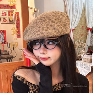 2025新款美式复古灯心绒豹纹前进帽女春夏百搭显脸小贝雷帽画家帽
