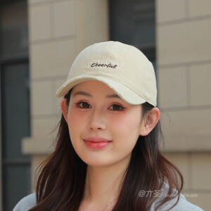 撞色双排字母刺绣磨破做旧显瘦棒球帽子女春夏软顶破洞遮阳鸭舌帽